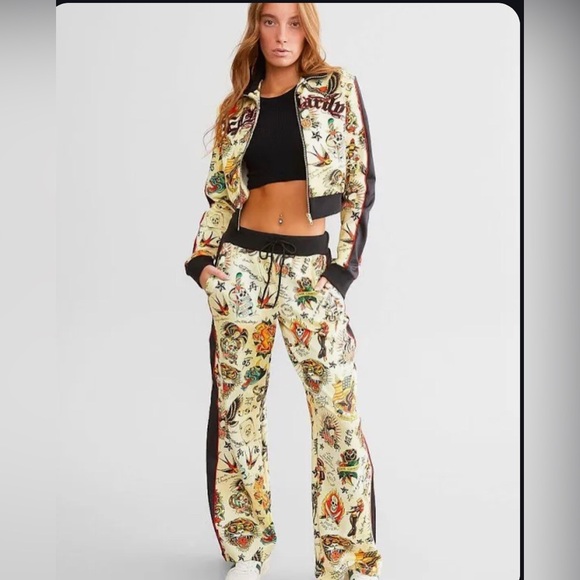 Ed Hardy Y2K throwback iconic Ed Hardy graphic print multi Track Pants size S - Picture 1 of 13